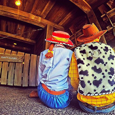 メインキャラクターのウッディとジェシー