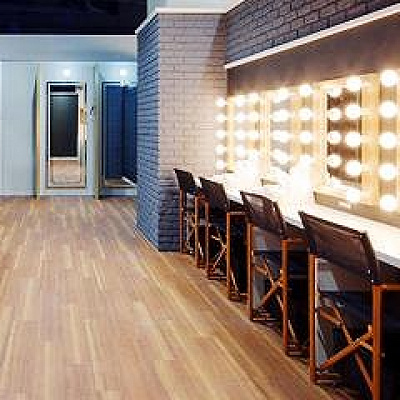 The Backstage Dressing Roomのメイク＆ドレッシングエリア／USJ周辺のパウダールーム