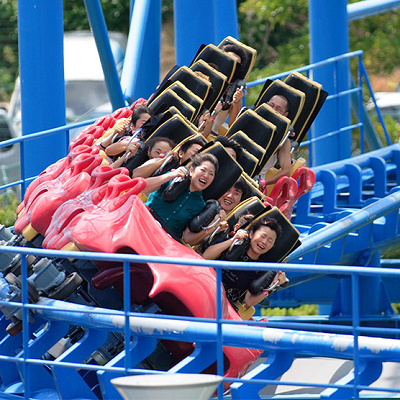 メガコースター四次元