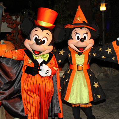 ミッキーとミニーはいつもラブラブ