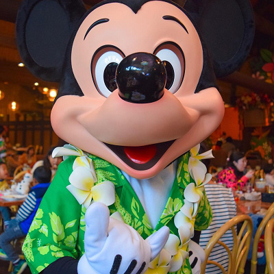 アロハ姿のミッキー