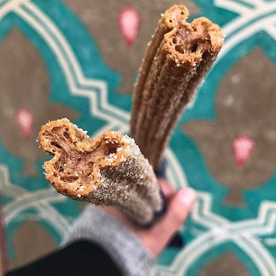 ミッキーの形をしたチュロスがキュート♡