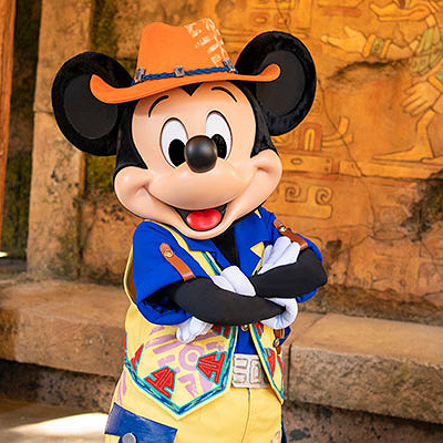 「ミッキー&フレンズ・グリーティングトレイル」のミッキーのコスチューム