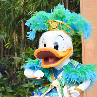 ミニー・オー・ミニー！を鑑賞するには並ぼう