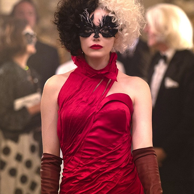 映画「クルエラ」：お風呂で練習していたのは…!?