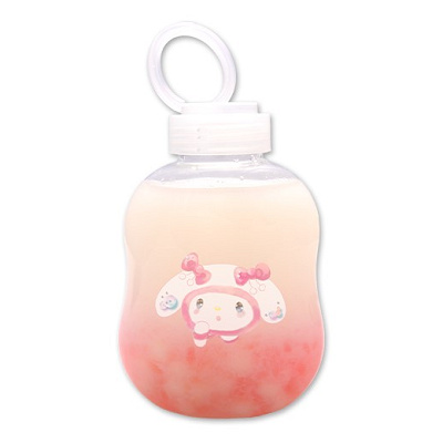 マイメロディのホワイトタピオカドリンク