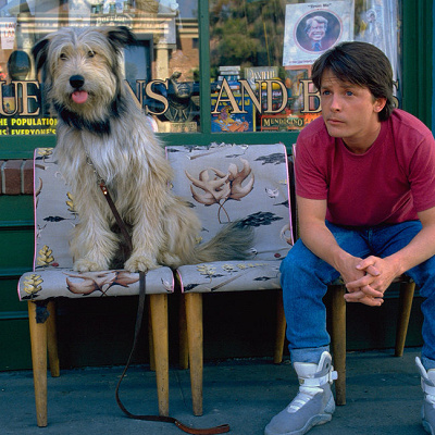 映画内で着用されている「Nike Air MAG」