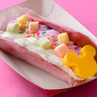 オムレットロール（バナナ＆ストロベリー）：700円