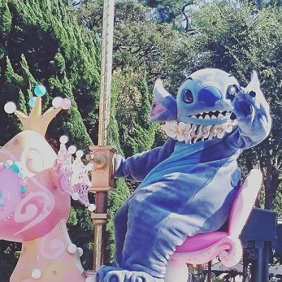 ショー出演中