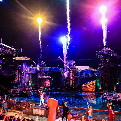 「ワンピース・プレミア・ショー（プレショ）」