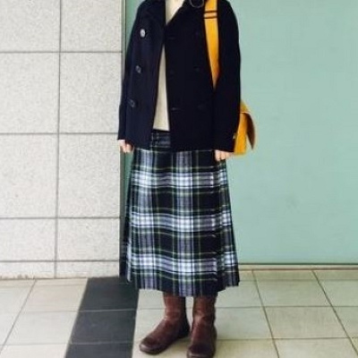 Pコート×ロングスカート