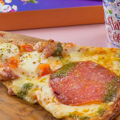「パンチェッタ＆サラミのピザ」