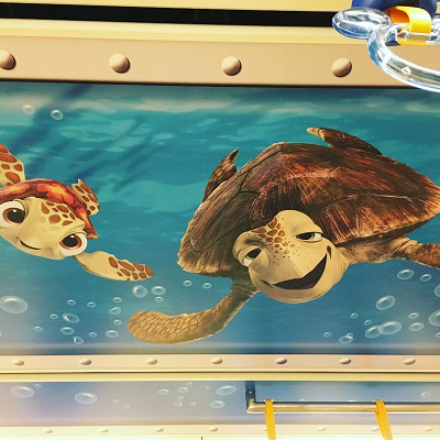 クラッシュの軽快なトークに注目