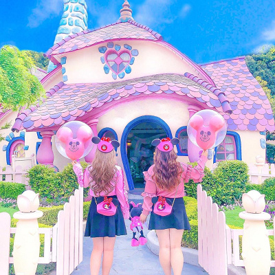 ピンクミニーコーデ