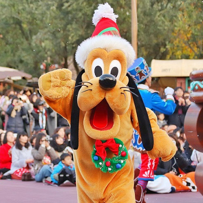 パレードでのプルート