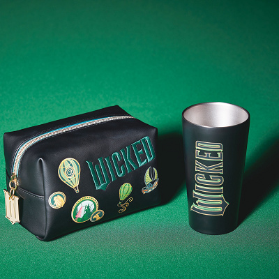 ウィキッドのポーチとステンレスタンブラー