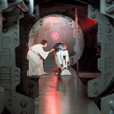 R2-D2とレイア姫