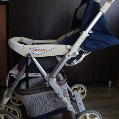 小さいお子さんがいるならベビーカーを借りよう