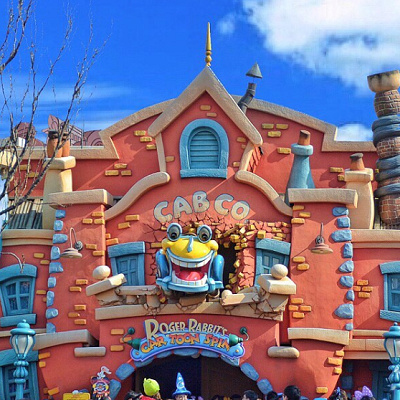 ロジャーラビットのカートゥーンスピン入口