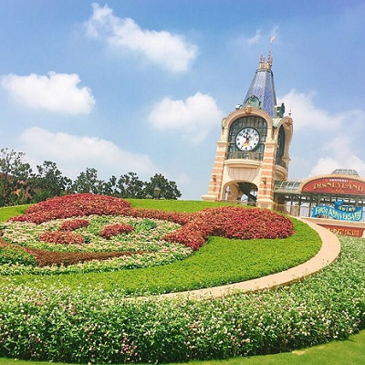 上海ディズニーのエントランス