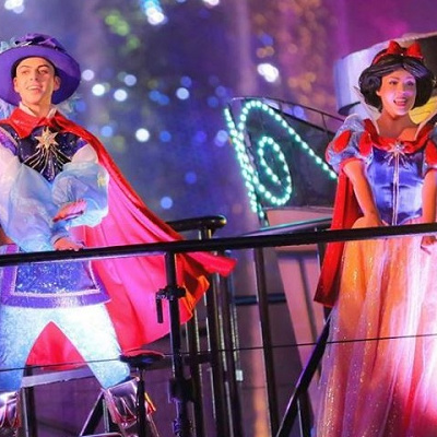 白雪姫とチャーミング王子カップルも♡