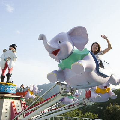 空にまいあがるゾー