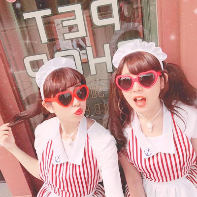 おソロでウェイトレスコーデ