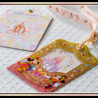 シーズナルグルメチケットに含まれるスーベニアチケットホルダー（第1期デザイン）