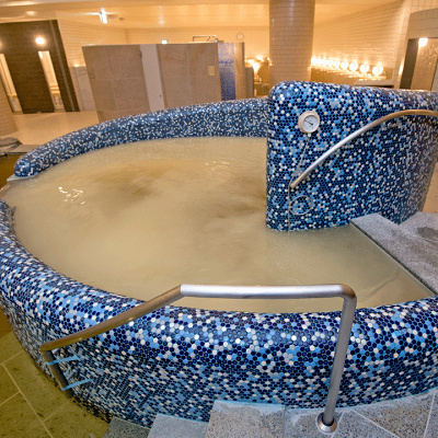 スパ ラクーアのシルキーバス