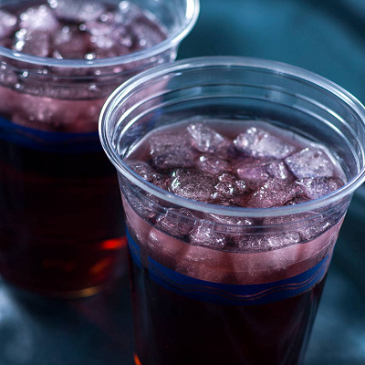 スパークリングカクテル（ざくろ＆ブルーシロップ）