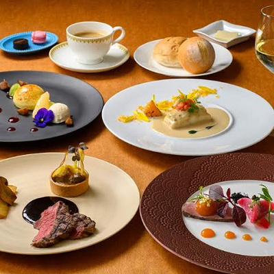 スペシャルコース、ペアリングワイン付き