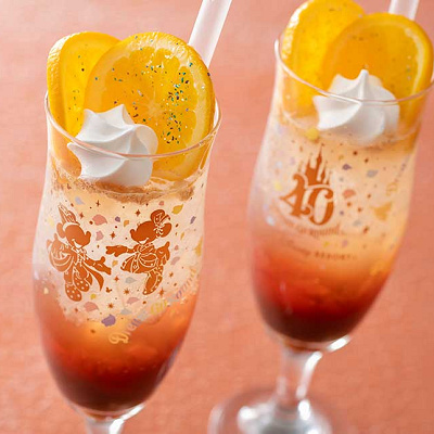 スペシャルソフトドリンク（ブラッドオレンジゼリー、レモンティーシロップ、ソーダ、メレンゲ）