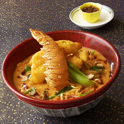 イセエビと桜海老の担々麵