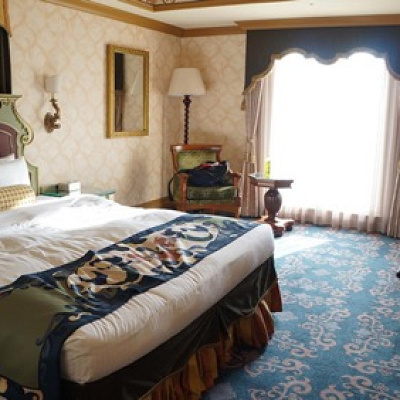 スーペリアルームの中では唯一のダブルベッドです