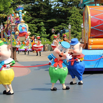 三匹のこぶたも大人気