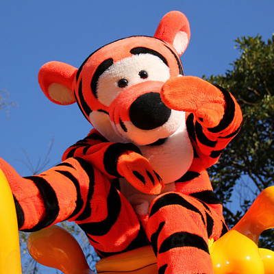 パレードではよく高いところにいるティガー