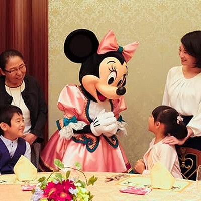 東京ディズニーランドホテルのセレブレーションダイニング＆グリーティングプラン