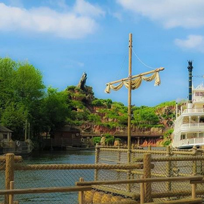 トムソーヤ島いかだ