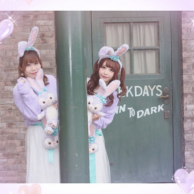 チュールスカート×ラベンダーニットのコーデ