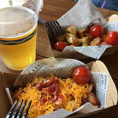 2種類のベイクドポテトはビールにもぴったり！