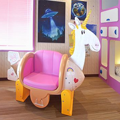 ミニオンルームのユニコーンの椅子