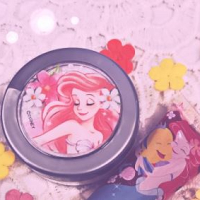 全身に使って華やかな印象に♪