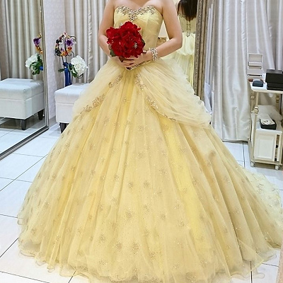 ベルのようなウェディングドレス