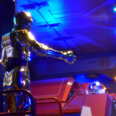 スターツアーズは、どのようなストーリーになっているのでしょうか?