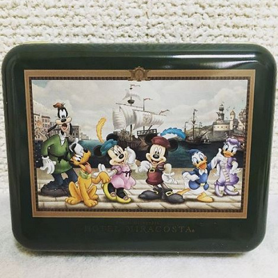 缶の中身は何？