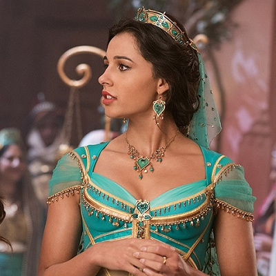 「最後に自分の心に素直になったのはいつ？」／“When did you last let your heart decide?”