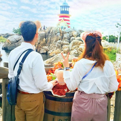 白×ダフシェリカラーのパンツ