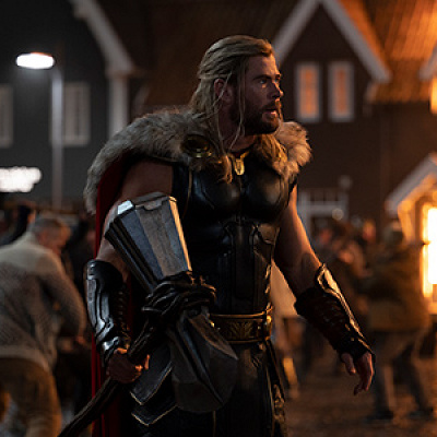 ストームブレイカーは誰が持てる？