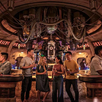 スターウォーズエリアに新しいショップやレストランはできる？