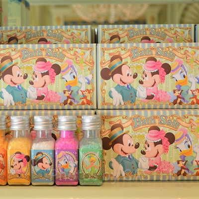 バスソルト5個入り1400円。新感覚のバラマキおみやげです！